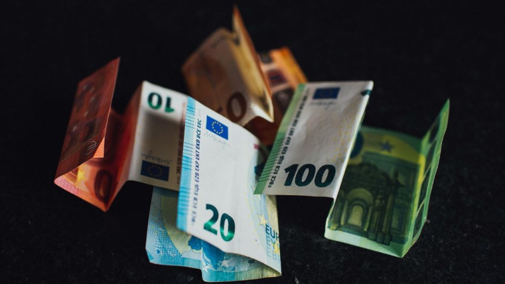 Euro dinar