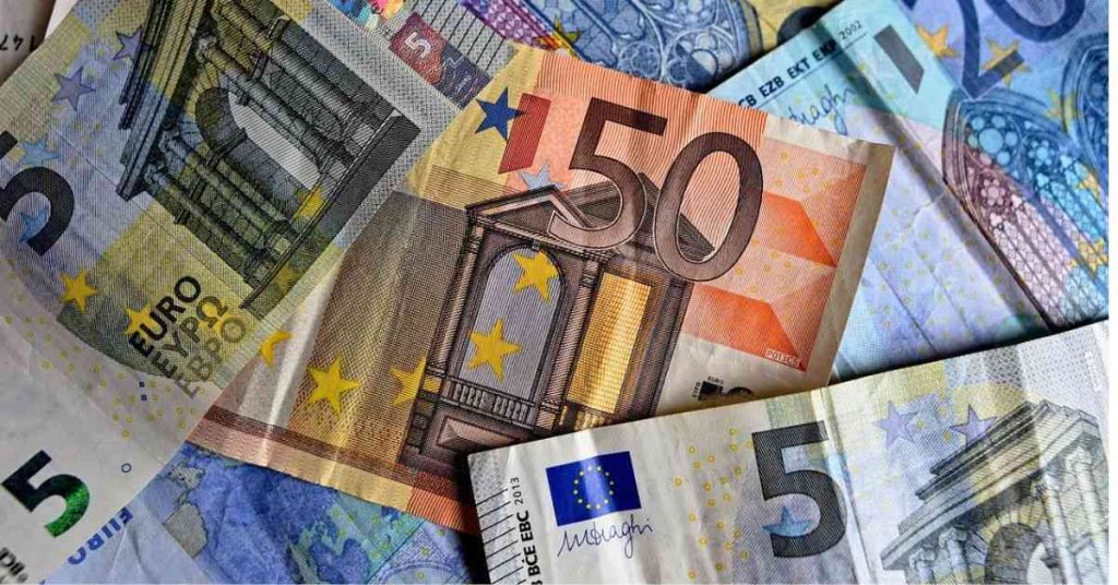 Noir euro dinar marché