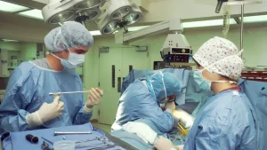 chirurgie robot assistée