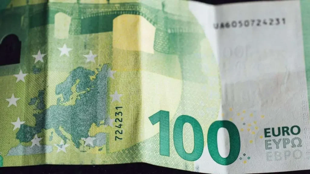 Algérien noir euro