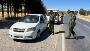 rouler trop lentement Algérie