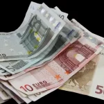 euro dinar 25 août