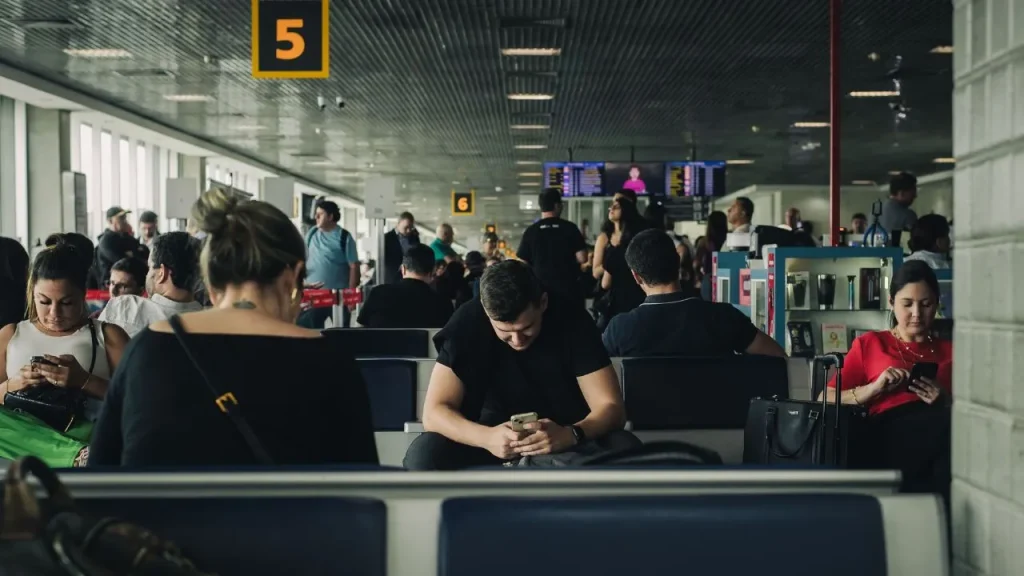 Aéroports français carte identité