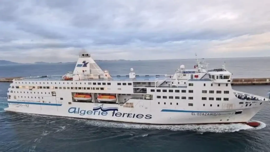 horaires enregistrement Algérie Ferries