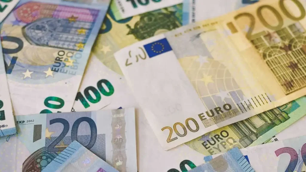 euro dinar dimanche