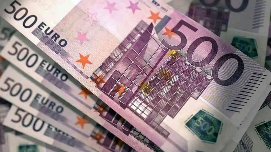 dinar face euro marché