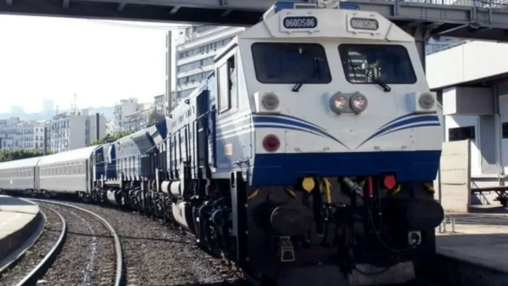 train Chlef El Affroun